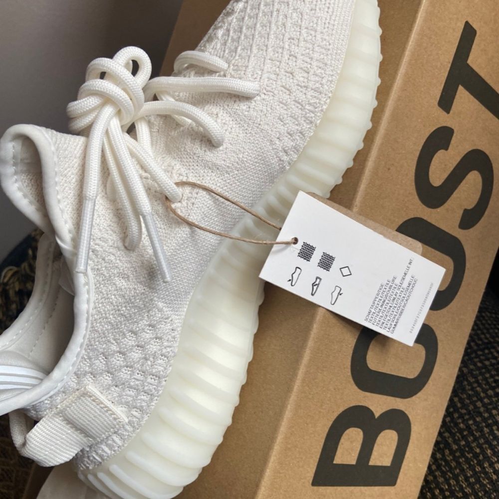 Yeezy Boost 350 - Picture 7 of 7